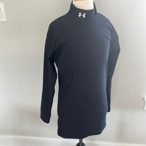 NWOT Under Armour YOUTH LG (unisex) pullover w/mock turtleneck. No flaws